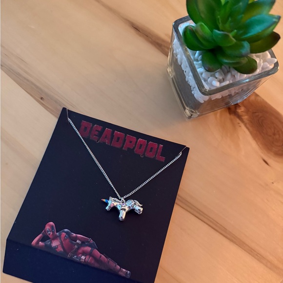 Marvel X RockLove DeadPool dead pool unicorn Necklace NWT pouch not included - Picture 7 of 8